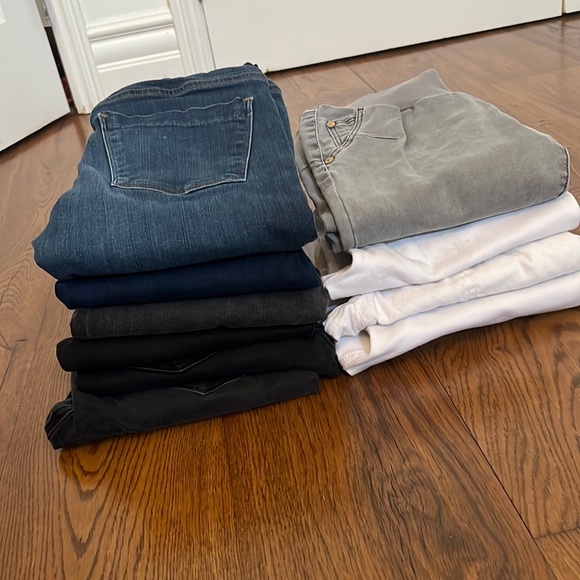 10 pairs of maternity jeans (some brand name)- size 26/27/XS. Like New! - Picture 1 of 1